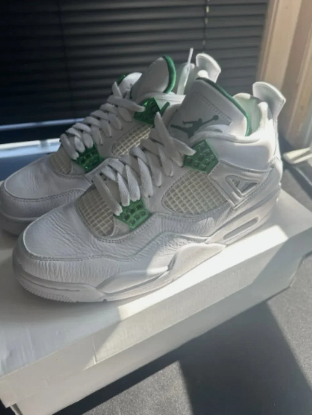 Jordan 4 Retro Metallic Green Men’s Sneaker